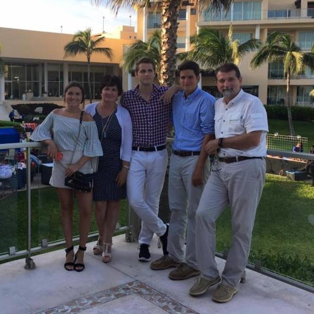 Meet your Posher, Matei